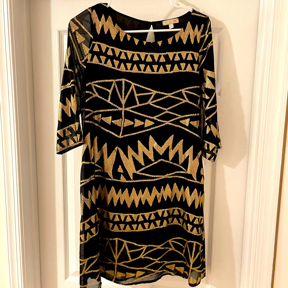 Fun Dress to wear around the Holidays!!